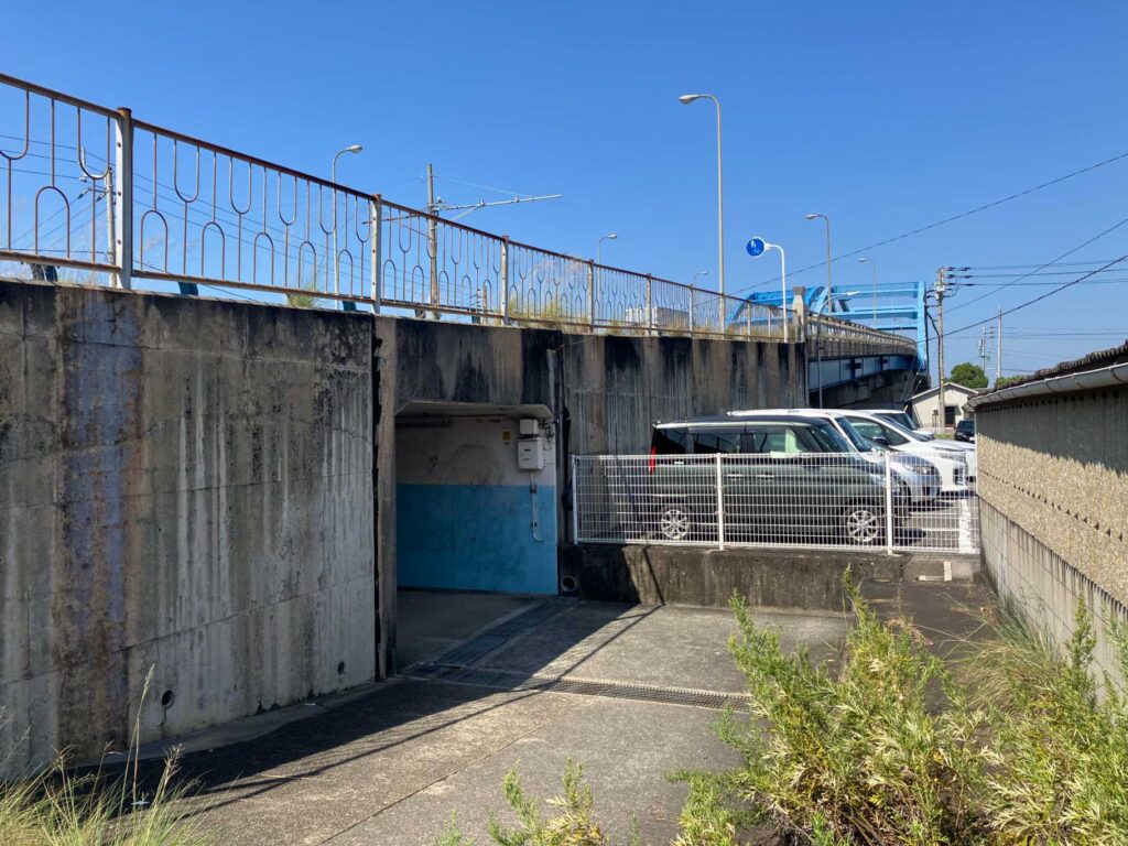 丸亀港に歩いていく場合の通路